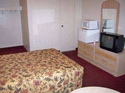 Shamrock Motel Hot Springs Room photo